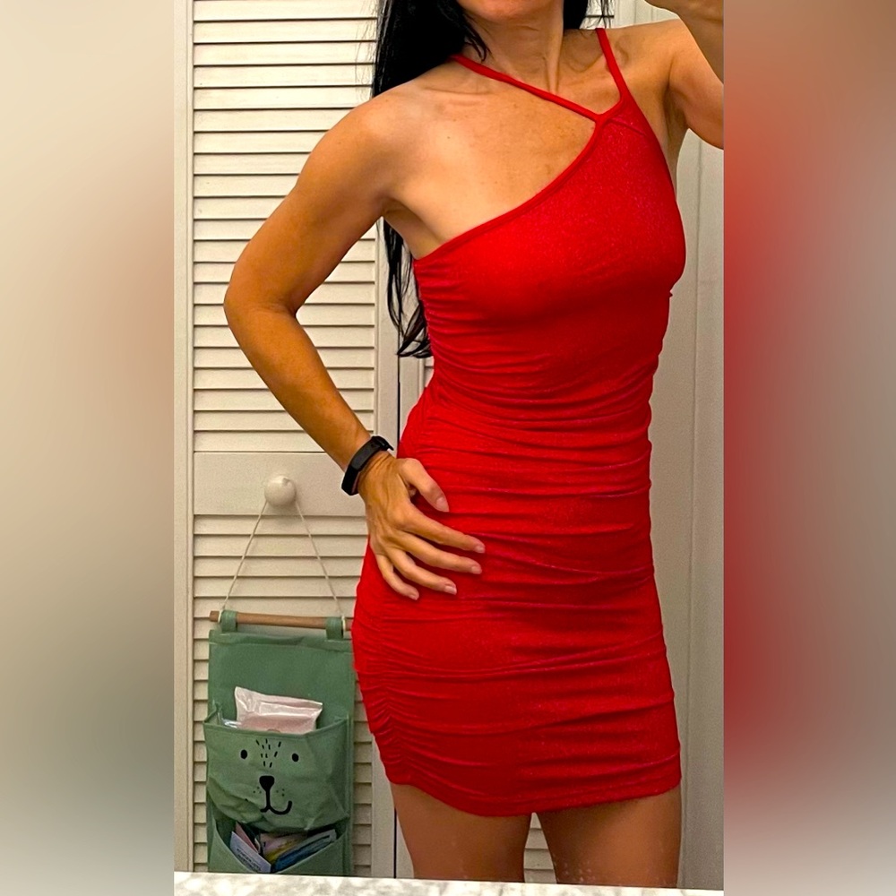 Sparkly ruched red dress